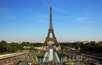 Eiffel_tower_from_trocadero